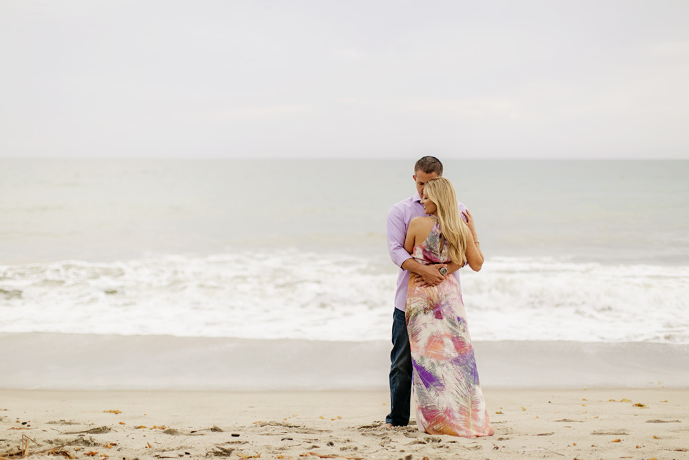 beach-engagement-session-048