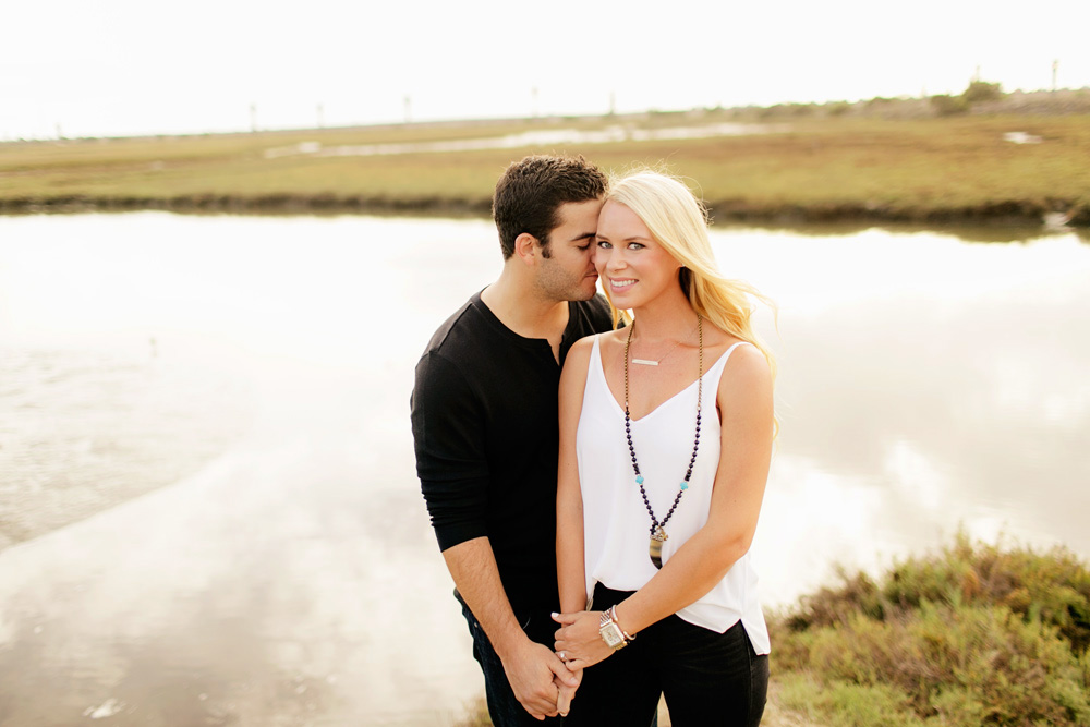 Cute-Beach-Engagement-Session-007