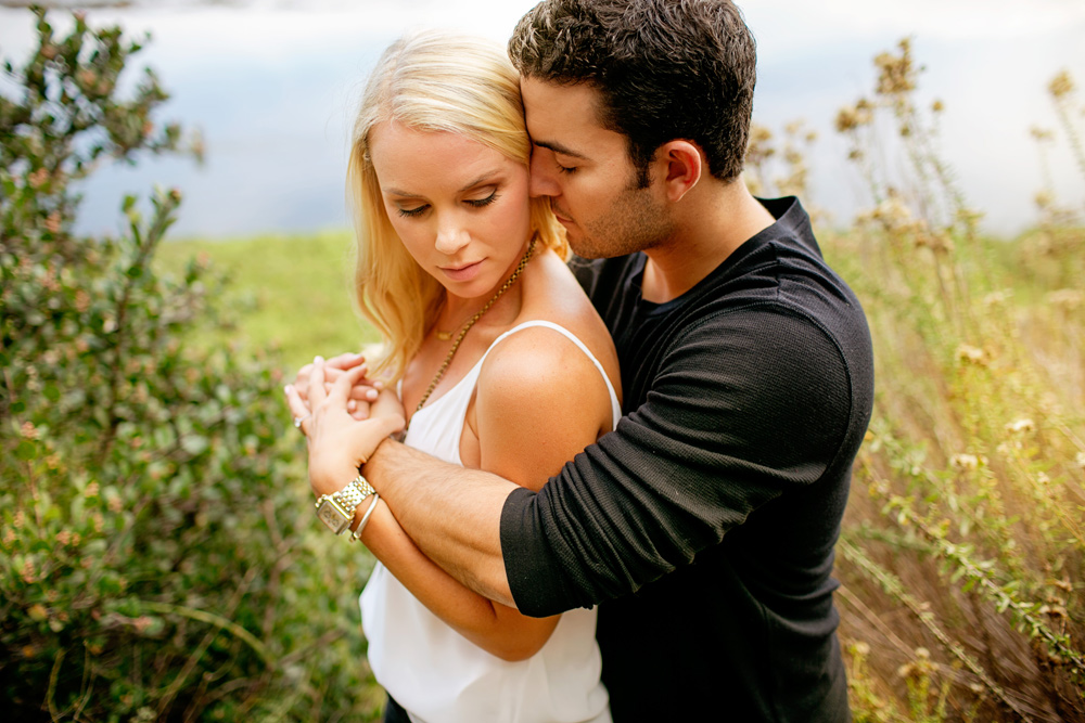 Cute-Beach-Engagement-Session-011