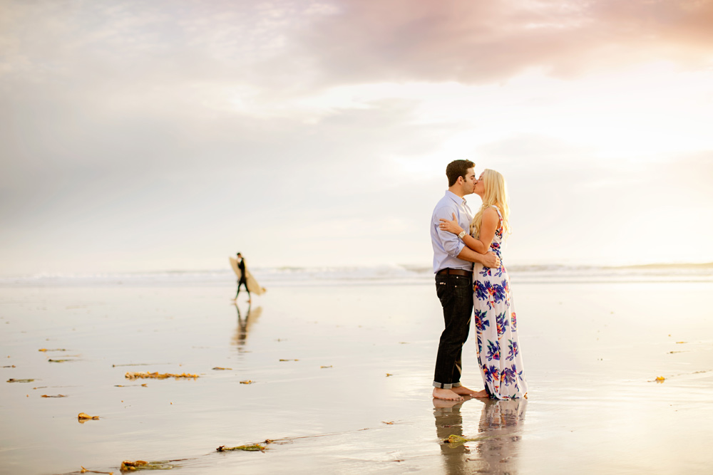 Cute-Beach-Engagement-Session-027