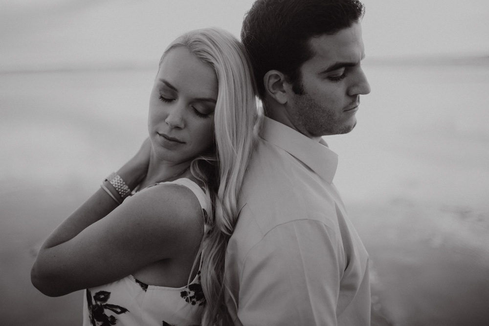 Cute-Beach-Engagement-Session-029