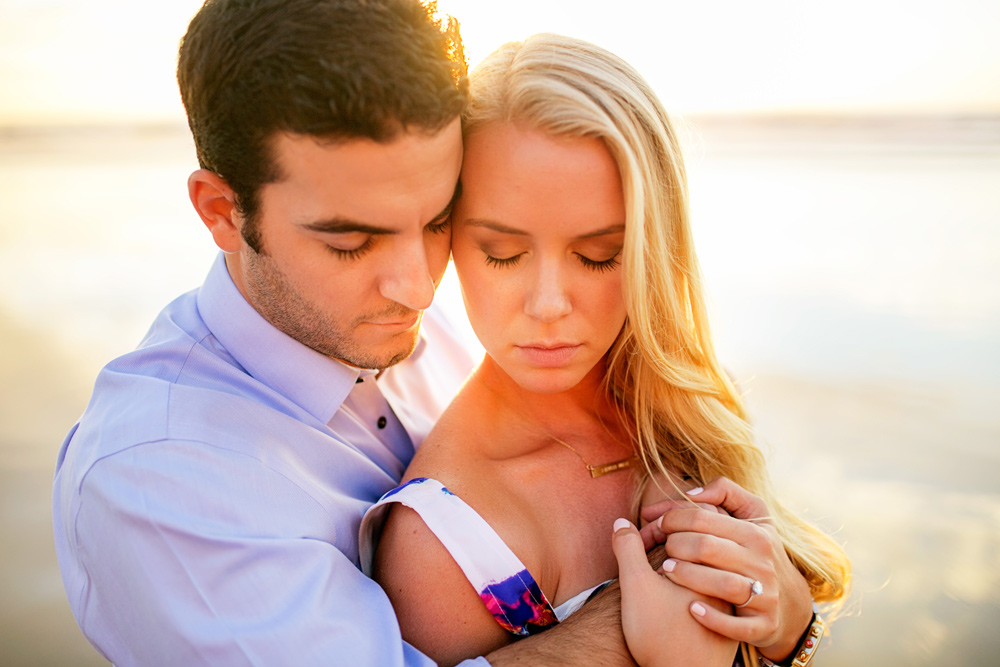 Cute-Beach-Engagement-Session-034