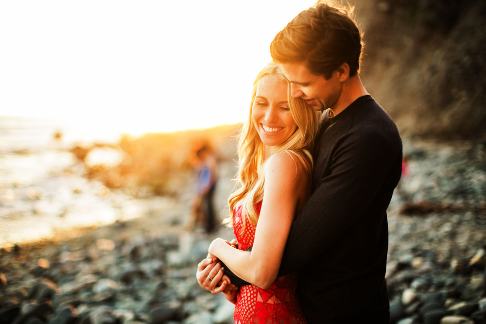 Beach-Engagement-Session_017