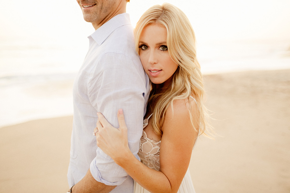 beach-engagement-session_003