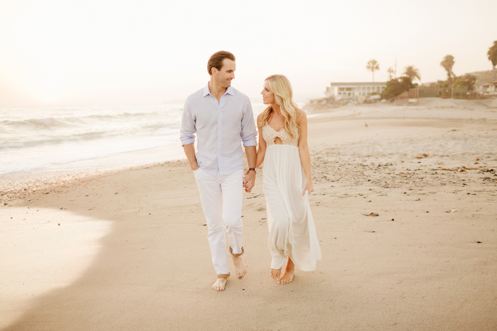 beach-engagement-session_008